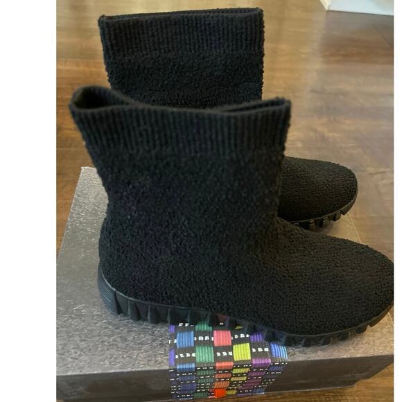 Bernie Mev Chenille Ankle Boots - Keyla in Black Size 6.5 EU 37 - Picture 4 of 7